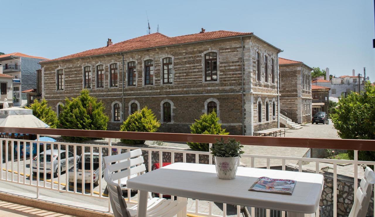 Michalis Apartments Polýgyros Exterior foto