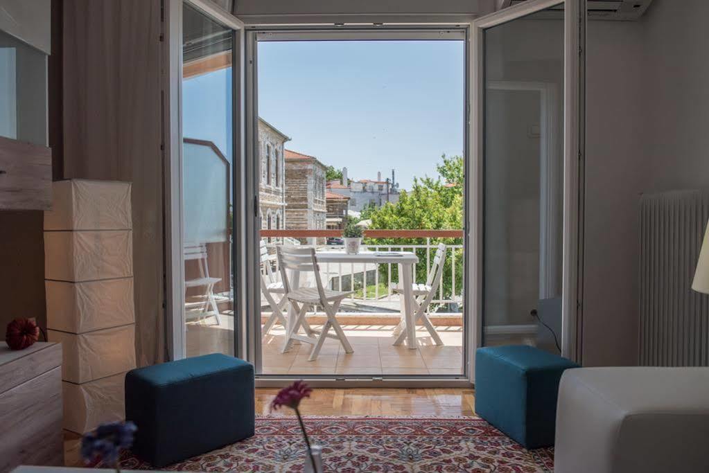 Michalis Apartments Polýgyros Exterior foto