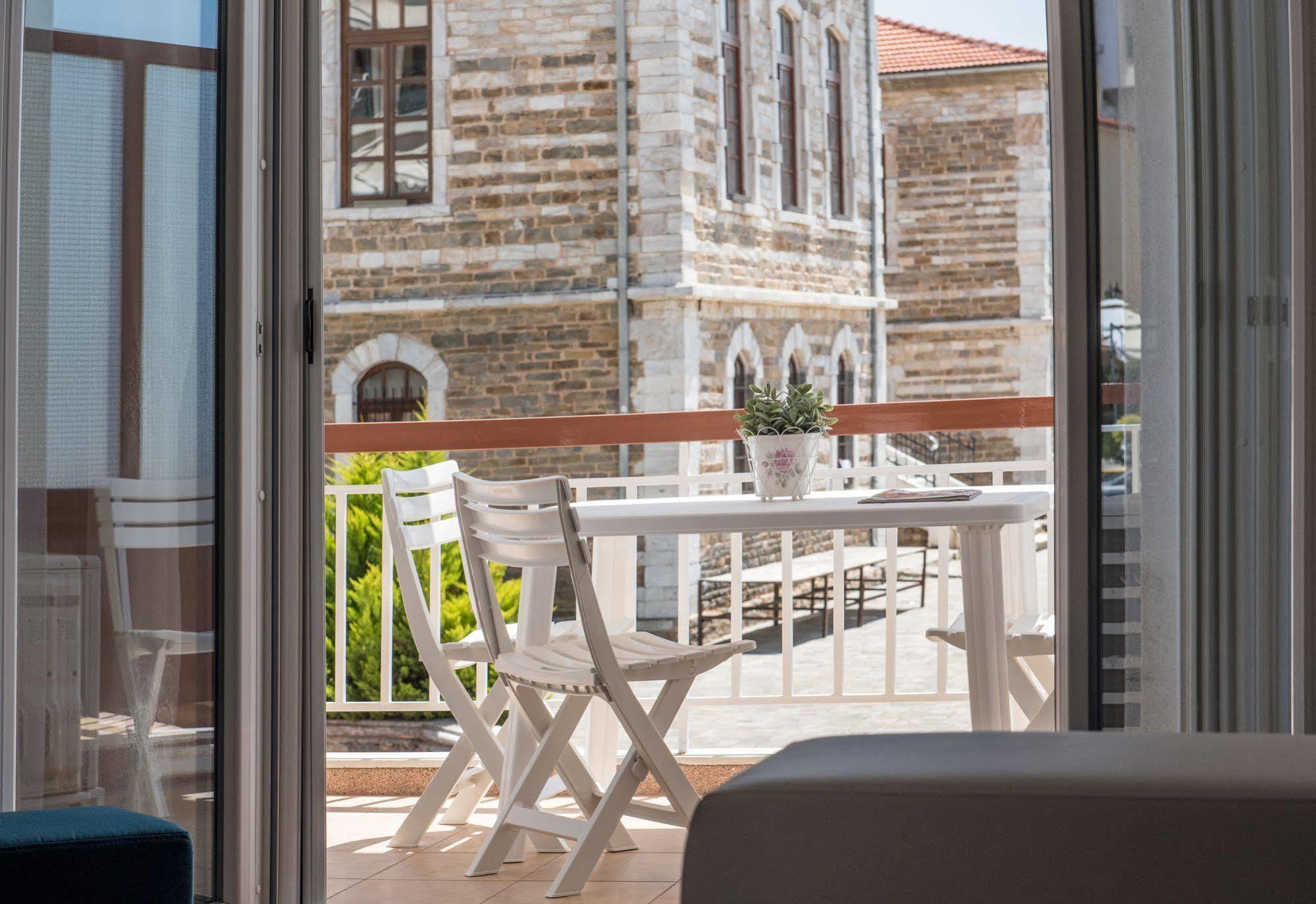 Michalis Apartments Polýgyros Exterior foto